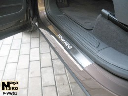 Накладки на пороги Volkswagen TOUAREG 2 (2010)